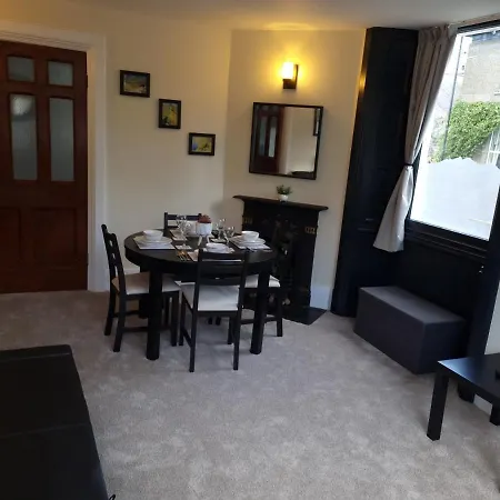 Entire With Free Parking & Fast Wifi *